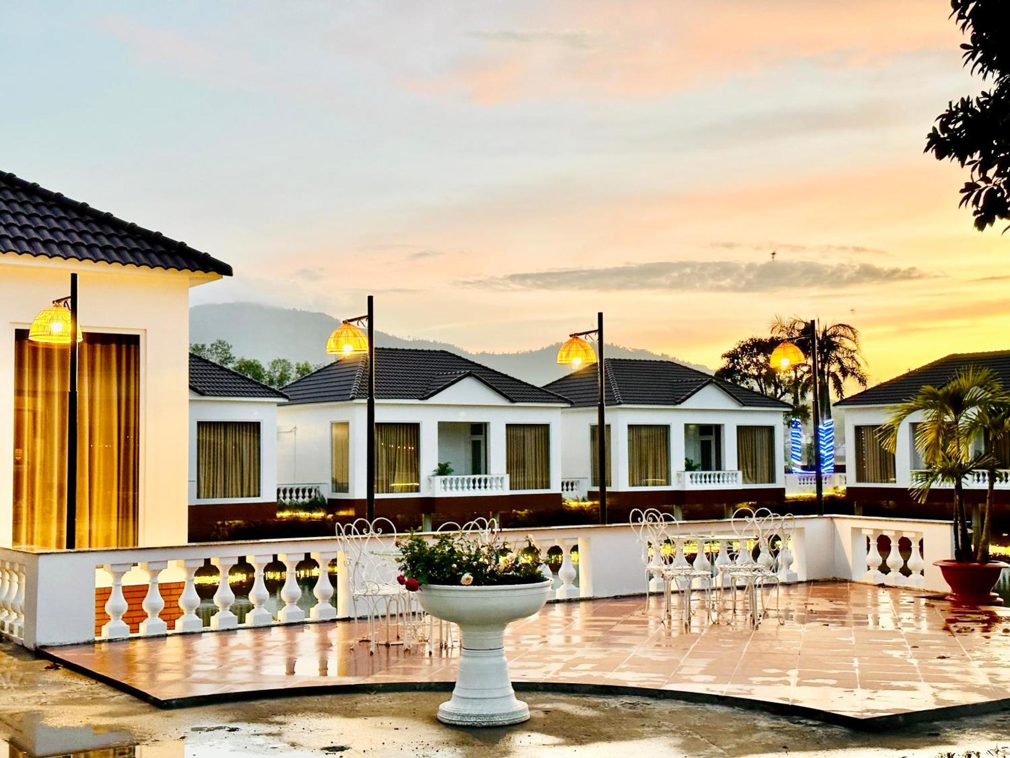 Rong Vang Resort Tri Ton Buitenkant foto
